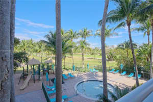 19501 W Country Club Dr APT 1910, Aventura, FL 33180, Sold 03/25/22