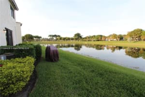 357 NE 194th Ln #357, Miami, FL 33179, Sold 03/28/22