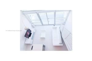 421 Meridian Ave APT 10, Miami Beach, FL 33139, Sold 05/03/22