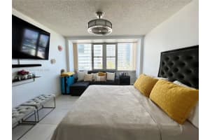 7545 E Treasure Dr #7d, North Bay Village, FL 33141, Sold 04/07/22