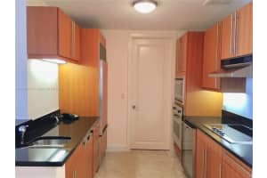 1425 Brickell Ave #53a, Miami, FL 33131, Sold 03/14/22