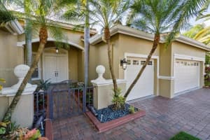 880 SW 189th Terrace, Pembroke Pines, FL 33029, Sold 03/15/22