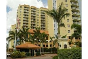 5099 NW 7th St APT 105, Miami, FL 33126, Sold 04/07/22