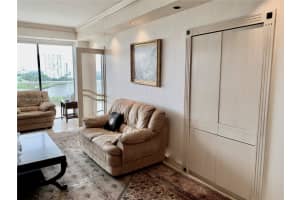 20281 E Country Club Dr APT 811, Aventura, FL 33180, Sold 06/29/22