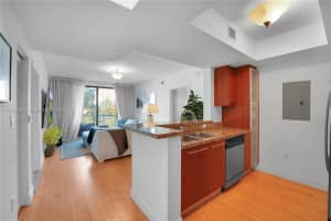 110 Washington Ave APT 1417, Miami Beach, FL 33139, Sold 03/28/22