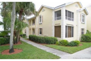 2803 N Oakland Forest Dr APT 205, Oakland Park, FL 33309, Sold 04/13/22