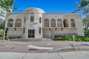 2001 N Ocean Blvd APT 305, Fort Lauderdale, FL 33305, Sold 05/02/22