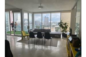 1040 Biscayne Blvd APT 1107, Miami, FL 33132, Sold 04/15/22