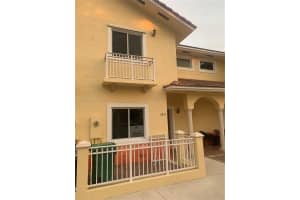17847 NW 74th Path, Hialeah, FL 33015, Sold 04/01/22