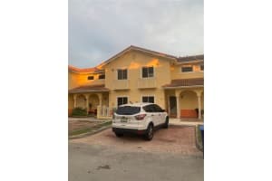 17847 NW 74th Path, Hialeah, FL 33015, Sold 04/01/22