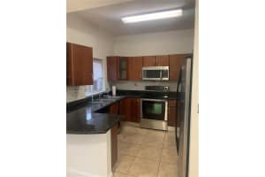 17847 NW 74th Path, Hialeah, FL 33015, Sold 04/01/22