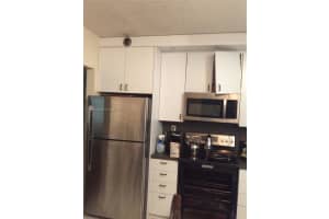 461 Ives Dairy Rd Apt 204-2, Miami, FL 33179, Sold 12/19/22