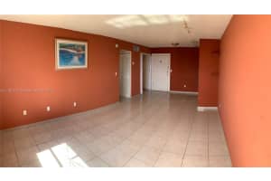 606 W 81st St APT 408, Hialeah, FL 33014, Sold 05/02/22
