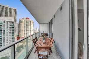 Brickell House, 1300 Brickell Bay Dr #1901, Miami, FL 33131, Sold 04/08/22