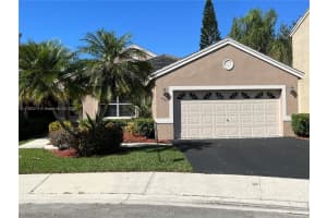 236 E Bayridge Dr, Weston, FL 33326, Sold 04/22/22