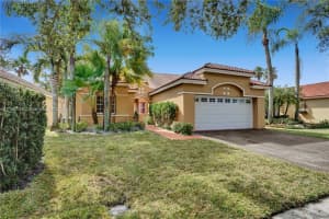 1360 Seabay Rd, Weston, FL 33326, Sold 03/29/22