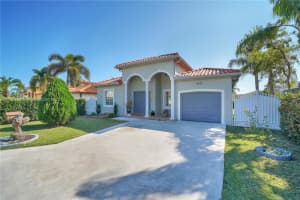 8642 SW 207th Terrace, Cutler Bay, FL 33189, Sold 04/19/22