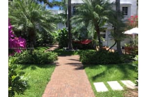 721 14th Pl APT 12, Miami Beach, FL 33139, Sold 05/20/22