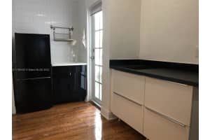 721 14th Pl APT 12, Miami Beach, FL 33139, Sold 05/20/22