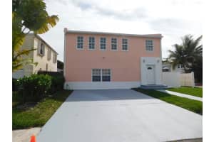 12140 SW 271st St, Homestead, FL 33032, Sold 03/24/22