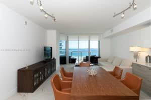 1300 Brickell Bay Dr APT 2609, Miami, FL 33131, Sold 04/08/22