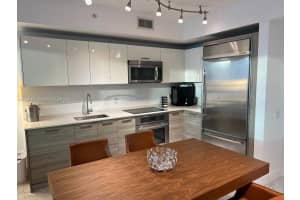 1300 Brickell Bay Dr APT 2609, Miami, FL 33131, Sold 04/08/22
