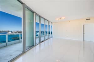 900 Biscayne Bay, 900 Biscayne Blvd APT 2506, Miami, FL 33132, Sold 04/29/22
