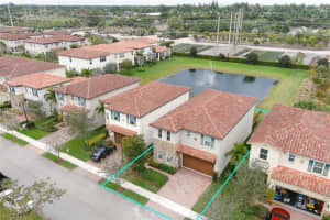 6451 Osprey Landing St, Davie, FL 33314, Sold 03/15/22
