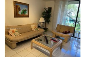 8065 SW 107th Ave APT 215, Miami, FL 33173, Sold 04/20/22