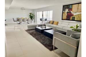 879 NE 195th St APT 228, Miami, FL 33179, Sold 04/11/22