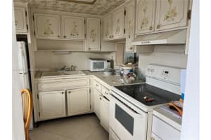 18555 NE 14th Ave APT 602B, Miami, FL 33179, Sold 09/02/22