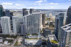 68 SE 6th St APT 3911, Miami, FL 33131, Sold 05/16/22