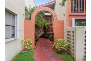 10237 NW 9th St Cir # 212-4, Miami, FL 33172, Sold 04/19/22