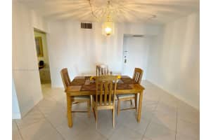 3800 S Ocean Dr APT 525, Hollywood, FL 33019, Sold 04/07/22