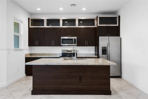 1740 NW 124th Pl, Pembroke Pines, FL 33028, Sold 03/25/22