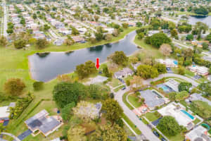 7207 NW 80 St, Tamarac, FL 33321, Sold 04/13/22