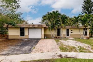 7207 NW 80 St, Tamarac, FL 33321, Sold 04/13/22