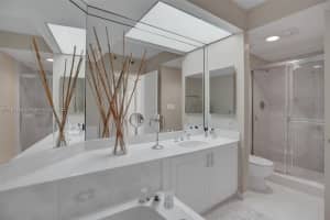 20185 E Country Club Dr APT 2109, Aventura, FL 33180, Sold 04/08/22