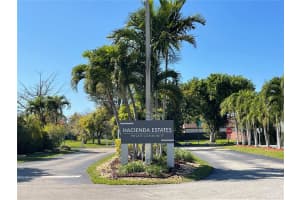 11456 SW 35th Ln, Miami, FL 33165, Sold 04/29/22