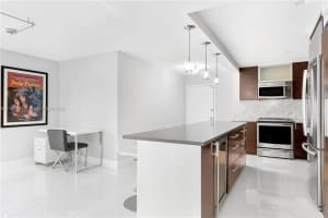 6061 Collins Ave #10d, Miami Beach, FL 33141, Sold 03/21/22