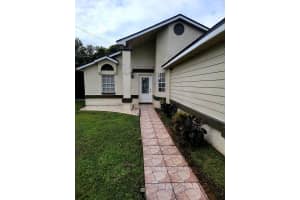 1004 Jackson Woods Ct, Orlando, FL 32824, Sold 05/25/22