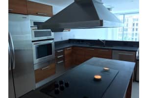 2950 NE 188th St APT 412, Aventura, FL 33180, Sold 07/07/22