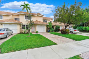 8405 NW 40th Ct, Sunrise, FL 33351, Sold 04/07/22