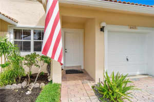 8405 NW 40th Ct, Sunrise, FL 33351, Sold 04/07/22