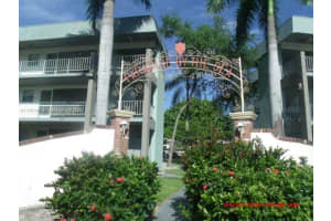 300 Layne Blvd APT 113, Hallandale Beach, FL 33009, Sold 04/14/22