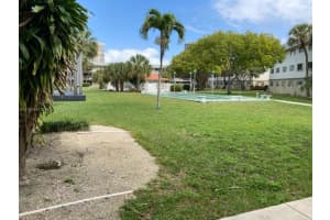 300 Layne Blvd APT 113, Hallandale Beach, FL 33009, Sold 04/14/22
