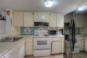 2550 NW 28th St APT 801, Miami, FL 33142, Sold 03/21/22