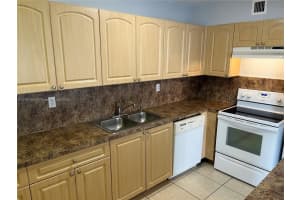 7931 SW 104th St e213, Miami, FL 33156, Sold 03/18/22