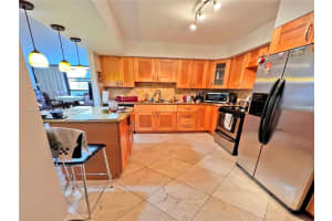 400 Leslie Dr APT 403, Hallandale Beach, FL 33009, Sold 08/12/22