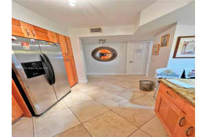 400 Leslie Dr APT 403, Hallandale Beach, FL 33009, Sold 08/12/22